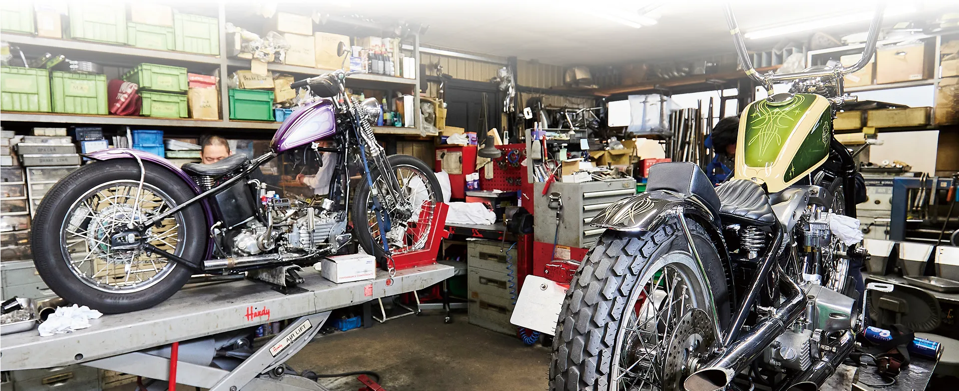 店内のハーレー