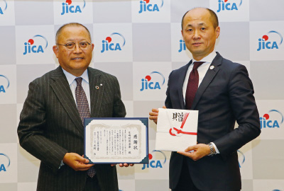 JICA「多文化共生・外国人材受入寄附金」へ 100万円を贈呈