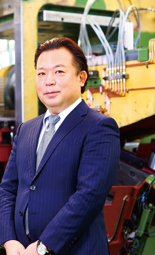 株式会社万陽　代表取締役社長　塩川 万造 氏